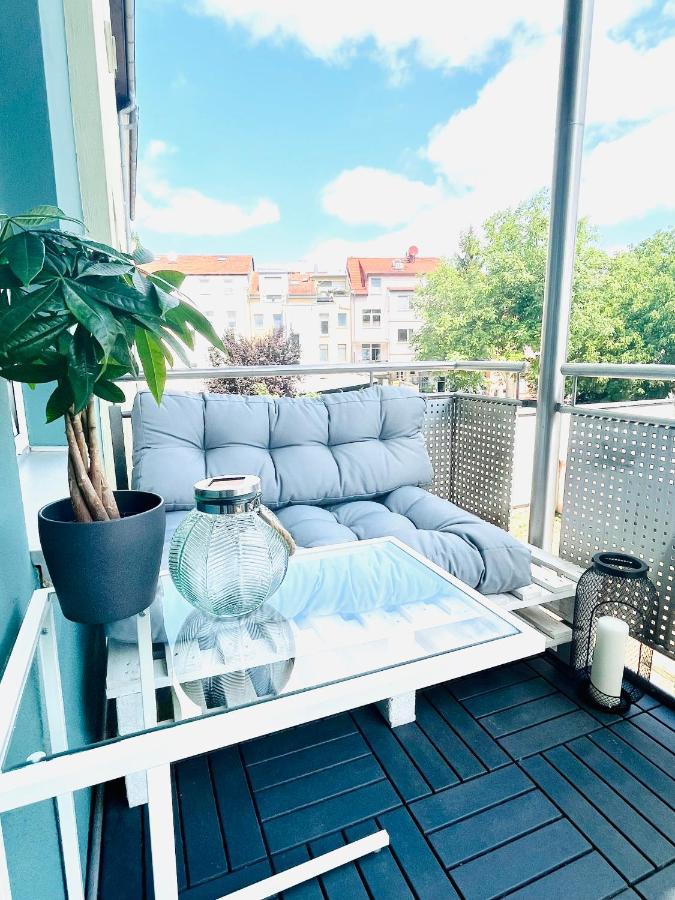 Renoviertes Apartment In Zentraler Lage - Wlan, Smart-Tv, Kueche, Balkon Und Queensize-Bett Fuer 4 Gaeste Erfurt Exterior foto
